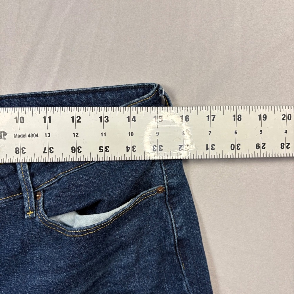 Signature by Levi Strauss & Co. Jeans Womens Size 12 Mid Rise Straight - Picture 5 of 7